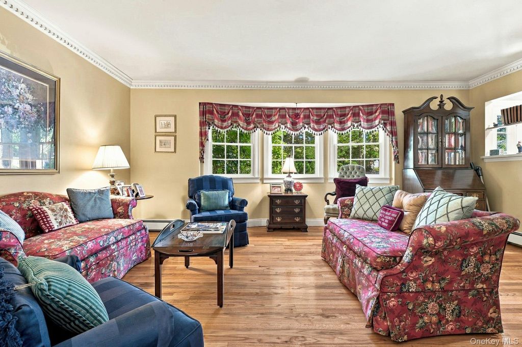 25 W Scudder Place, Northport, NY 11768 — photo 4