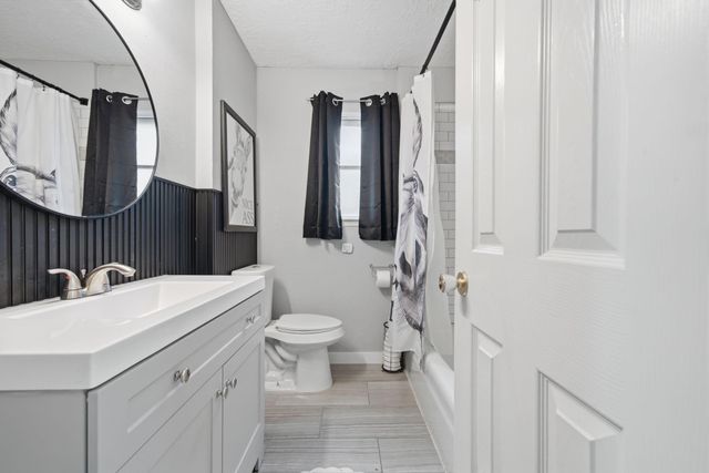 1814 Crooked Creek Lane, Pearland, TX 77581