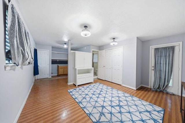 1814 Crooked Creek Lane, Pearland, TX 77581