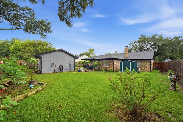 1814 Crooked Creek Lane, Pearland, TX 77581