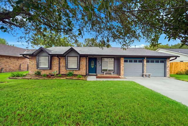 1814 Crooked Creek Lane, Pearland, TX 77581