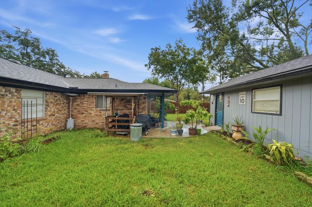 1814 Crooked Creek Lane, Pearland, TX 77581