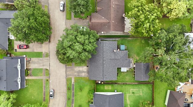 1814 Crooked Creek Lane, Pearland, TX 77581