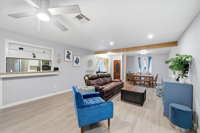 1814 Crooked Creek Lane, Pearland, TX 77581