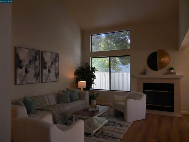 301 Delmonte Way END UNIT, Pinole, CA 94564