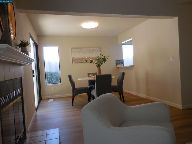 301 Delmonte Way END UNIT, Pinole, CA 94564