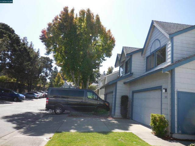 301 Delmonte Way END UNIT, Pinole, CA 94564
