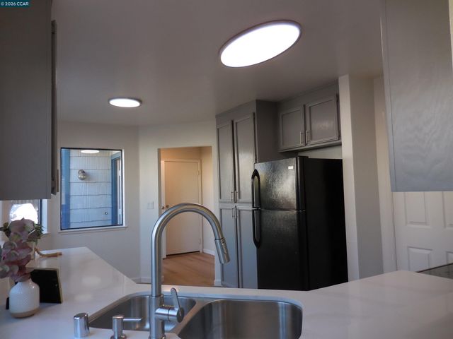 301 Delmonte Way END UNIT, Pinole, CA 94564