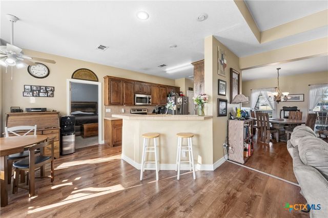 10223 Southshore Drive, Salado, TX 76571