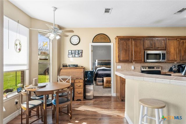 10223 Southshore Drive, Salado, TX 76571