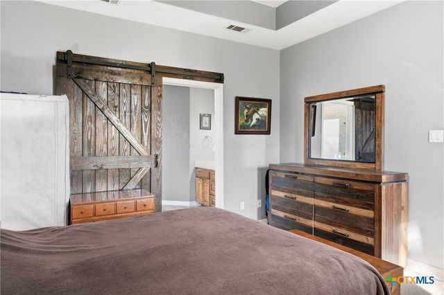 10223 Southshore Drive, Salado, TX 76571