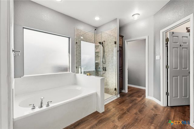 10223 Southshore Drive, Salado, TX 76571