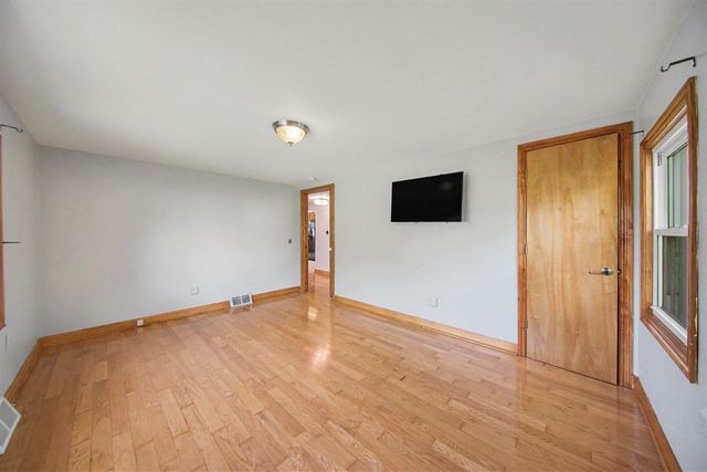 9100 Willis Road, Willis, MI 48191