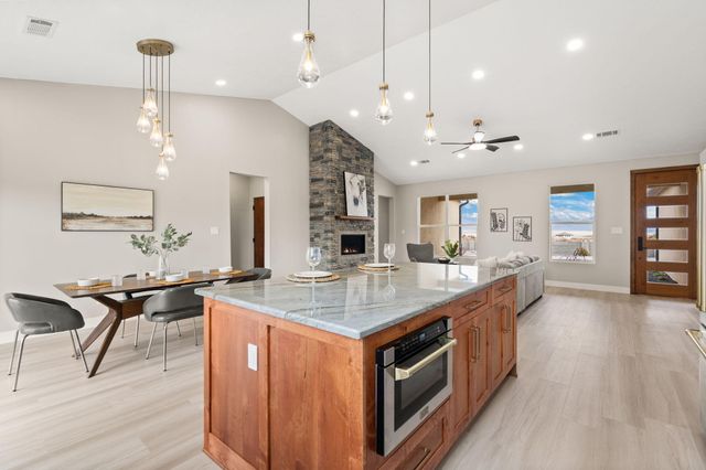 3073 Oculus Loop NE, Rio Rancho, NM 87144