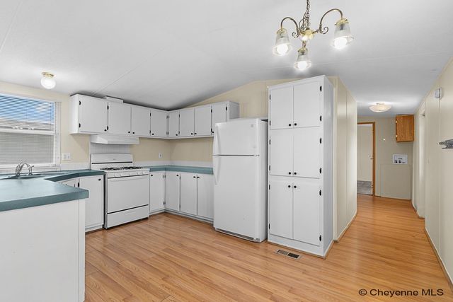 508 SECRET VALLEY, Cheyenne, WY 82007