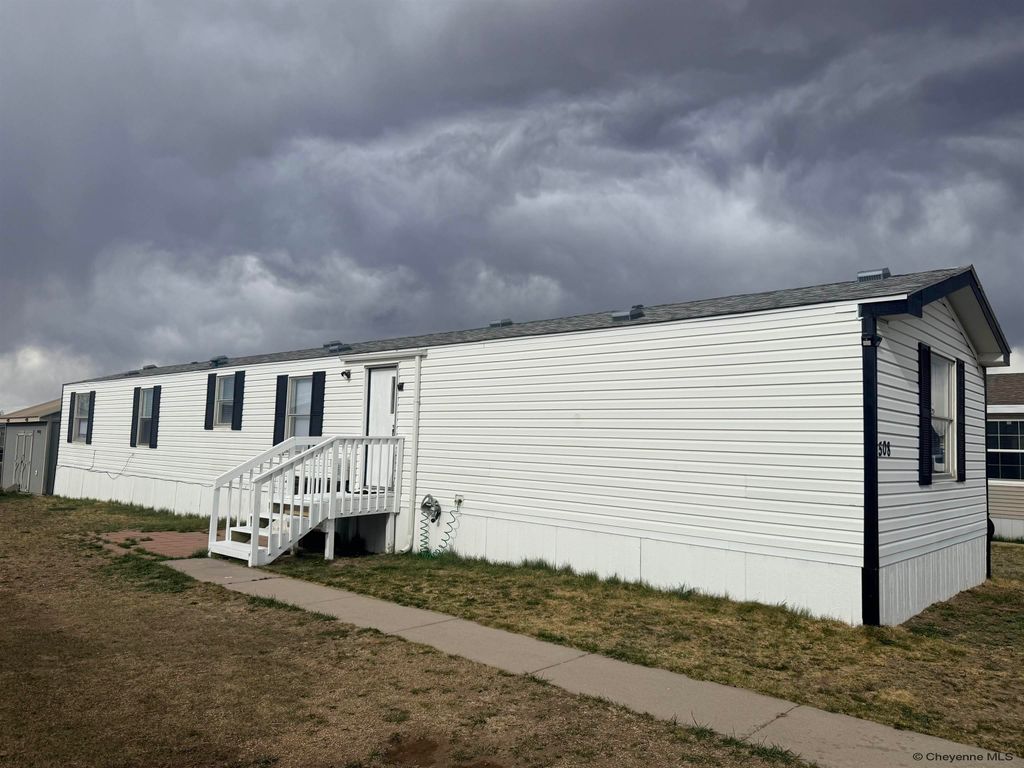 508 SECRET VALLEY, Cheyenne, WY 82007