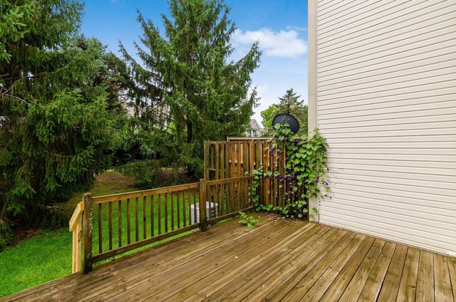 7279 Kirkdale Drive, 27E, Blacklick, OH 43004