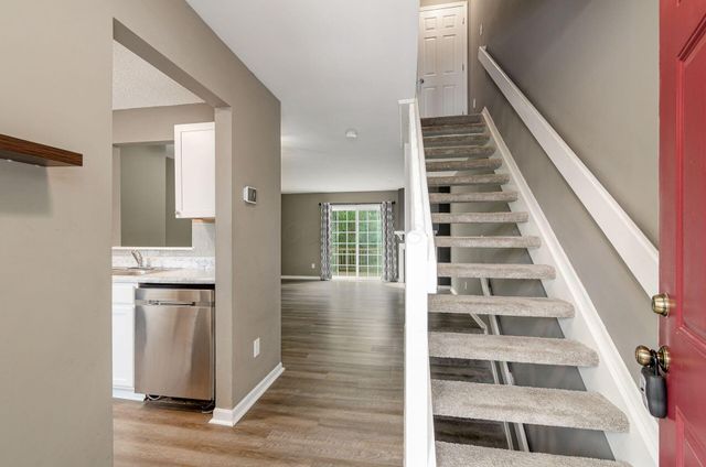 7279 Kirkdale Drive, 27E, Blacklick, OH 43004