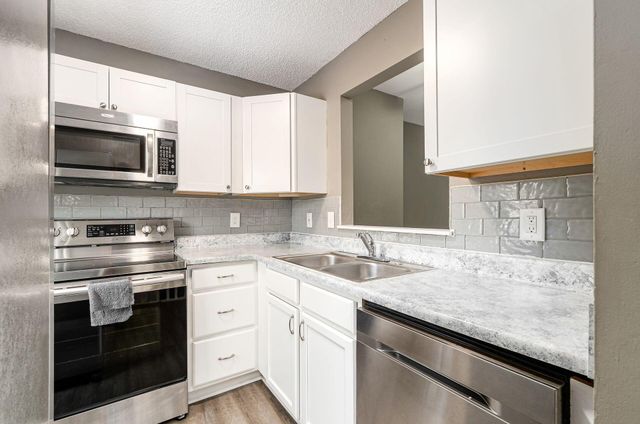 7279 Kirkdale Drive, 27E, Blacklick, OH 43004