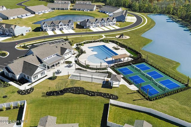 625 Delia Circle, Leland, NC 28451