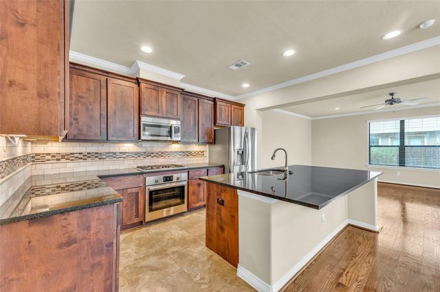 1119 W 26th Street, Houston, TX 77008