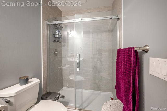 1129 Whittier Drive, Canton Charter Township, MI 48187