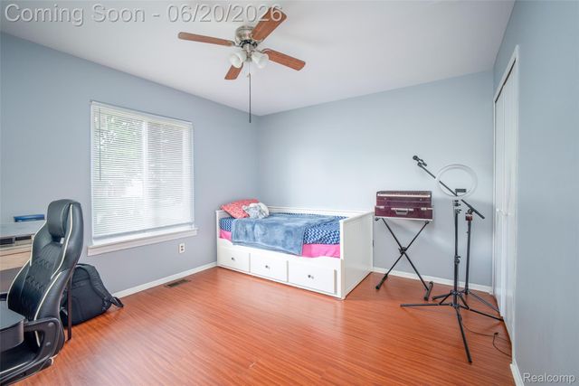1129 Whittier Drive, Canton Charter Township, MI 48187