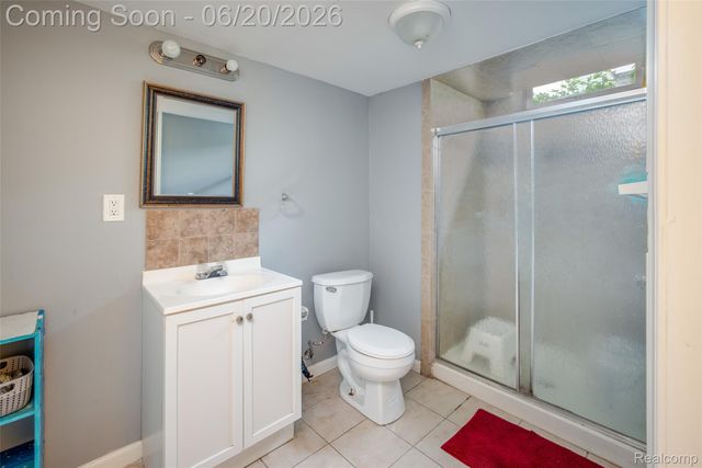 1129 Whittier Drive, Canton Charter Township, MI 48187
