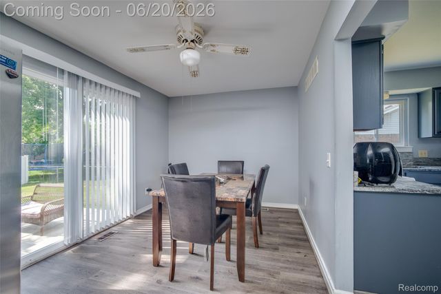 1129 Whittier Drive, Canton Charter Township, MI 48187