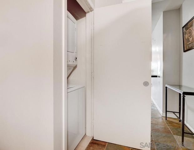 1150 J Street 424, San Diego, CA 92101