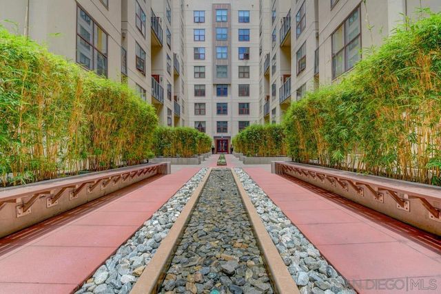 1150 J Street 424, San Diego, CA 92101