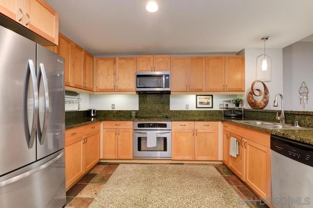 1150 J Street 424, San Diego, CA 92101