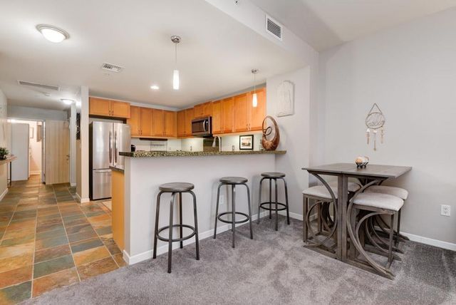 1150 J Street 424, San Diego, CA 92101