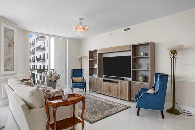 450 KNIGHTS RUN AVENUE 1901, Tampa, FL 33602