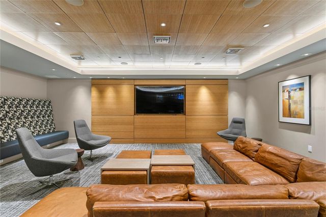 450 KNIGHTS RUN AVENUE 1901, Tampa, FL 33602