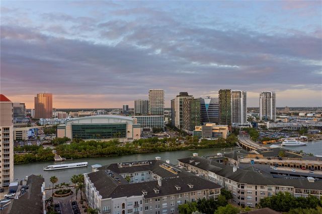 450 KNIGHTS RUN AVENUE 1901, Tampa, FL 33602