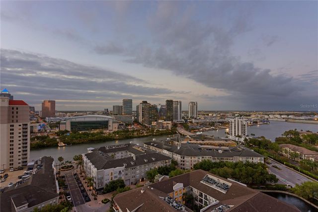 450 KNIGHTS RUN AVENUE 1901, Tampa, FL 33602