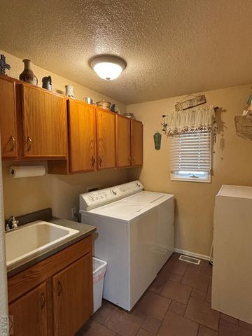 11 Malibu Court, Pueblo, CO 81005