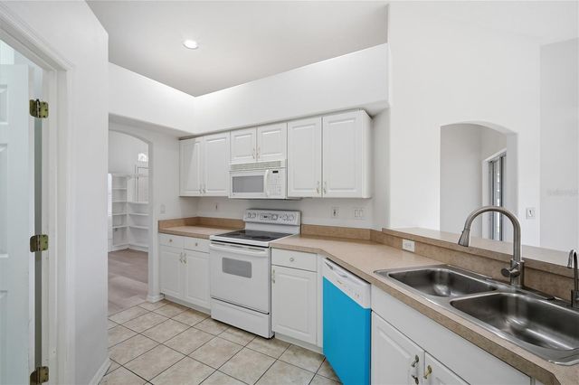 6141 36TH LANE E, Bradenton, FL 34203