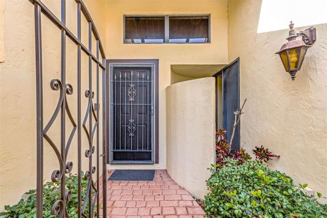 440 PALMETTO COURT 5, Venice, FL 34285