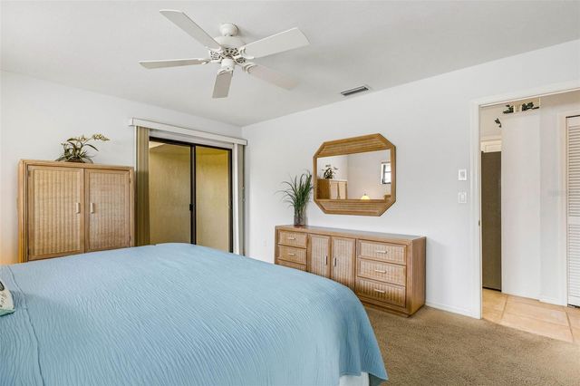 440 PALMETTO COURT 5, Venice, FL 34285