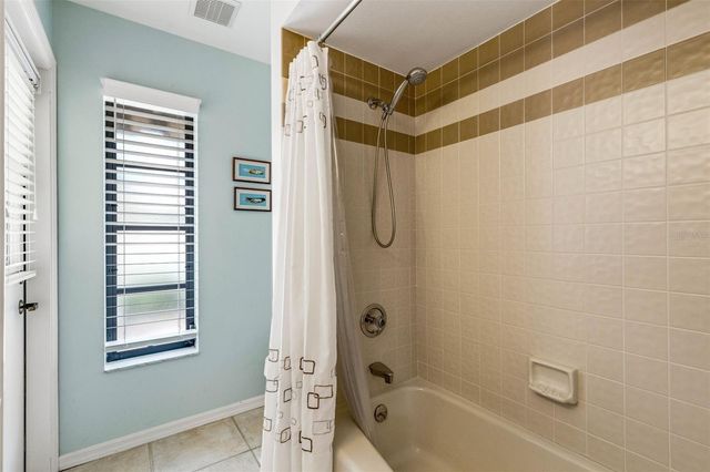 440 PALMETTO COURT 5, Venice, FL 34285