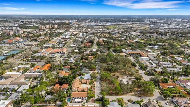 440 PALMETTO COURT 5, Venice, FL 34285