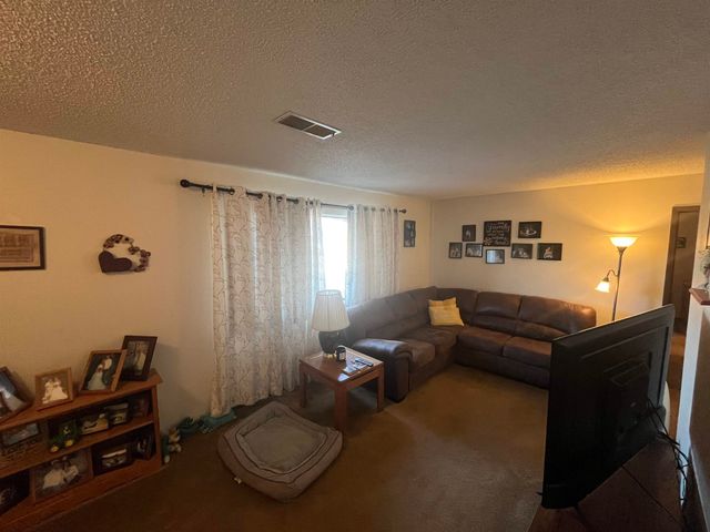 1500 E 10th Ave Apt E1, Winfield, KS 67156