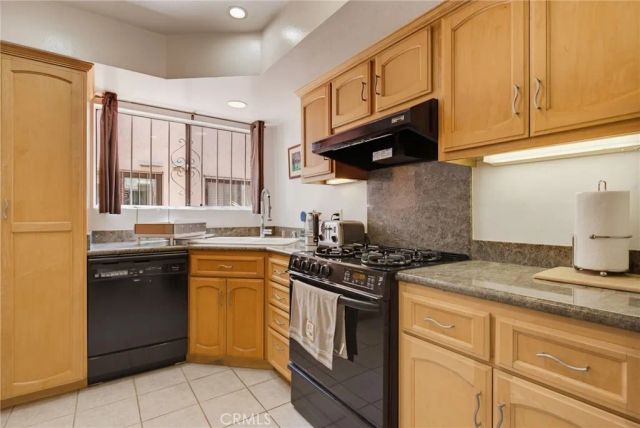 1850 Midvale Avenue 13, Los Angeles, CA 90025