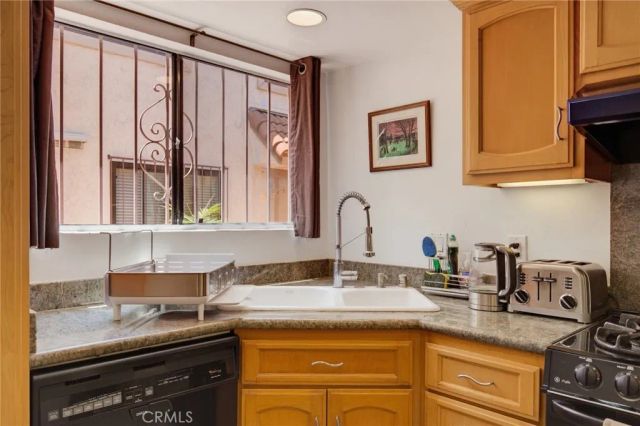 1850 Midvale Avenue 13, Los Angeles, CA 90025