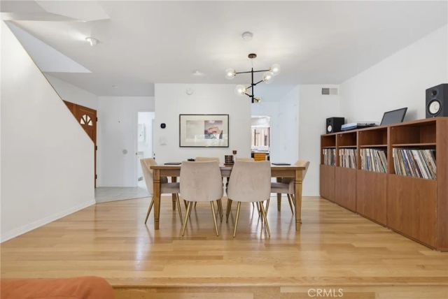 1850 Midvale Avenue 13, Los Angeles, CA 90025