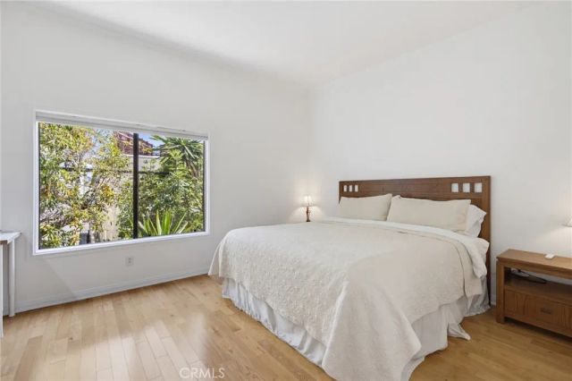 1850 Midvale Avenue 13, Los Angeles, CA 90025