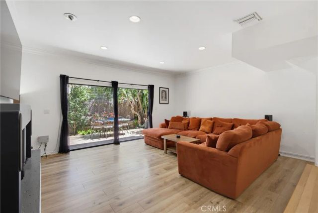 1850 Midvale Avenue 13, Los Angeles, CA 90025