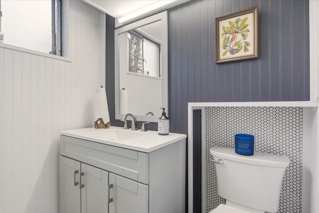 6550 N Winston Ct, Columbus, OH 43235